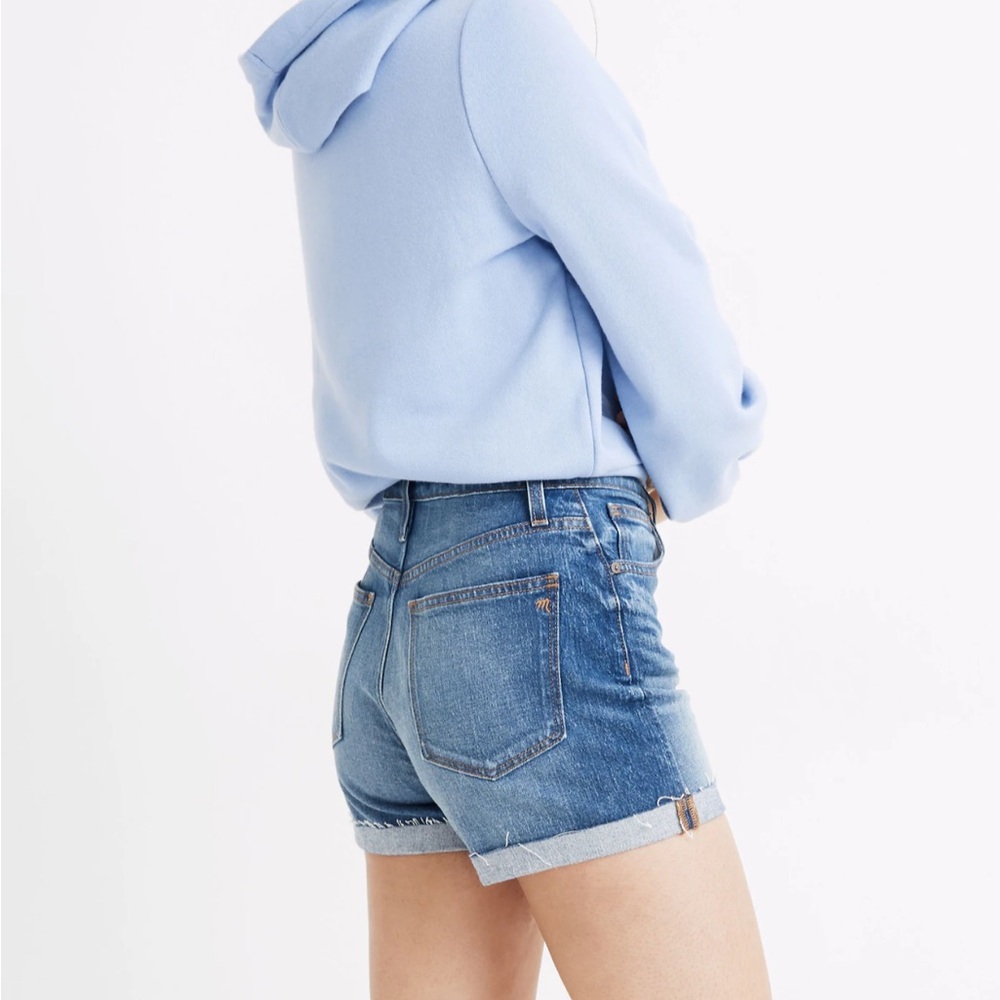 Madewell High Rise Denim Shorts in Burke Wash Button Front Edition Size 29